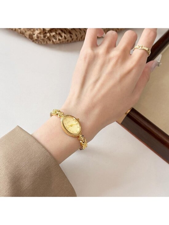 Women\'s Gold Analog Quartz Alloy Steel Oval Roman Numeral Number Bracelet Watch main image 4
